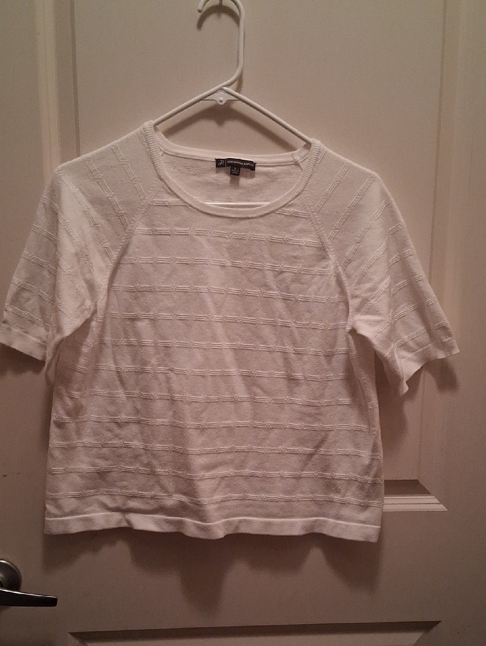 Adrianna Papell White Short Sleeve Textured Knit Top